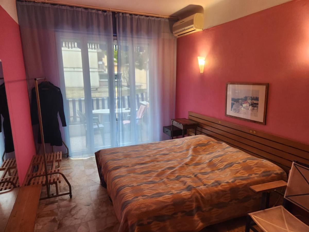 Big Apart 140M2 5Min Walk To Beach Sea &Promenade 3 Double Rooms,Big Living Room 42M2, 3 Showers,9 Beds, Free Parking 尼斯 外观 照片